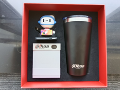 [DH-REGALODAHUA1] Dahua Overseas Gift Set - SET DE TASAS DE REGALO DAHUA